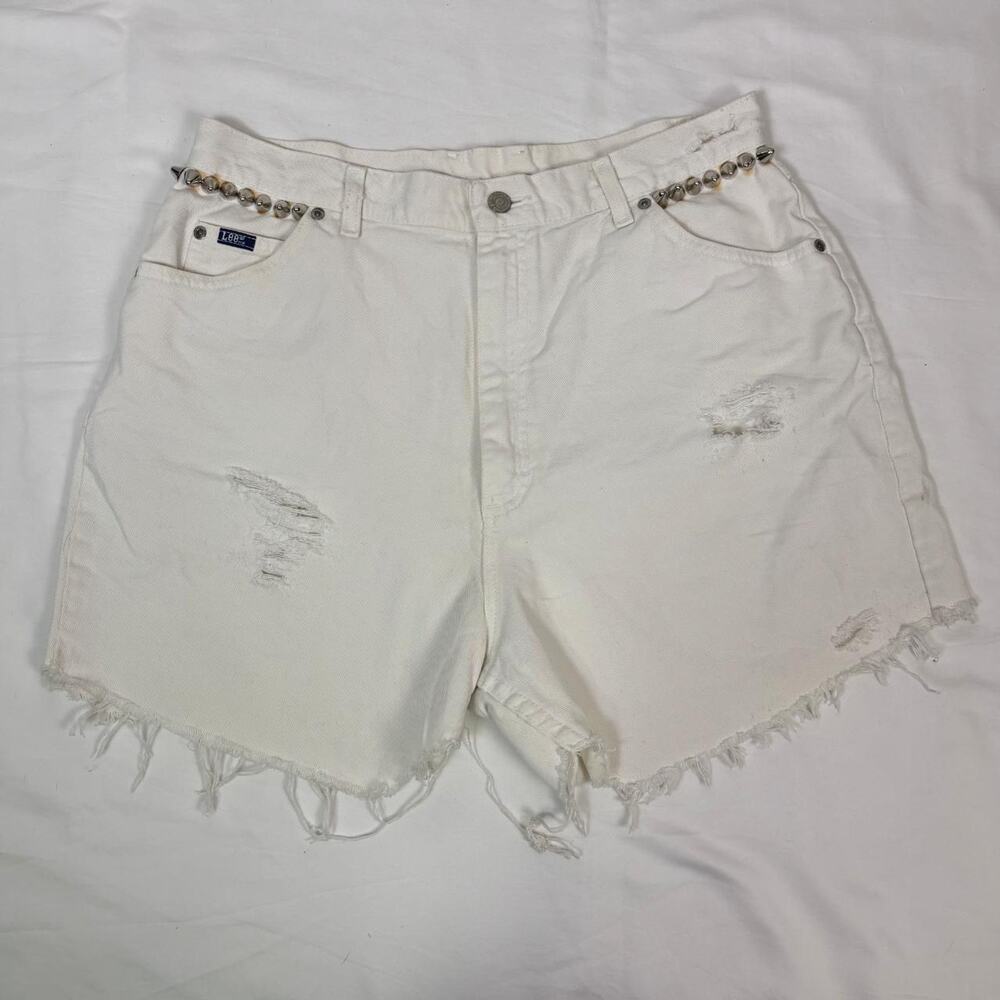 Lee white cut off shorts with metal spike